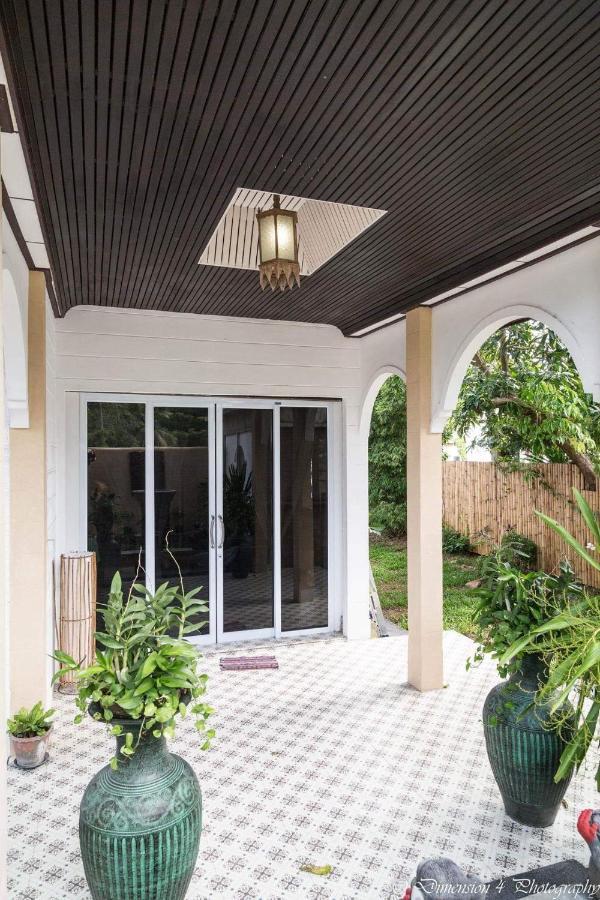 La Villa (Adults Only) 帕干岛 外观 照片